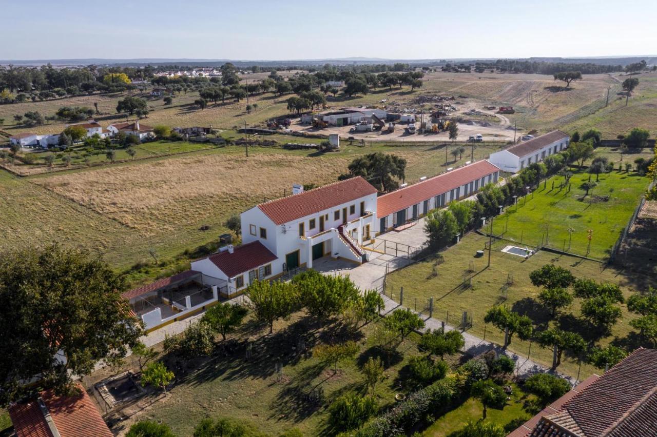 Qsf Agro Turismo Quinta Da Sagrada Familia Villa Evora Exterior photo